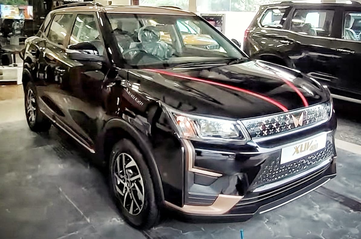 Mahindra XUV400 gets Rs 1.25 lakh discount for third straight month