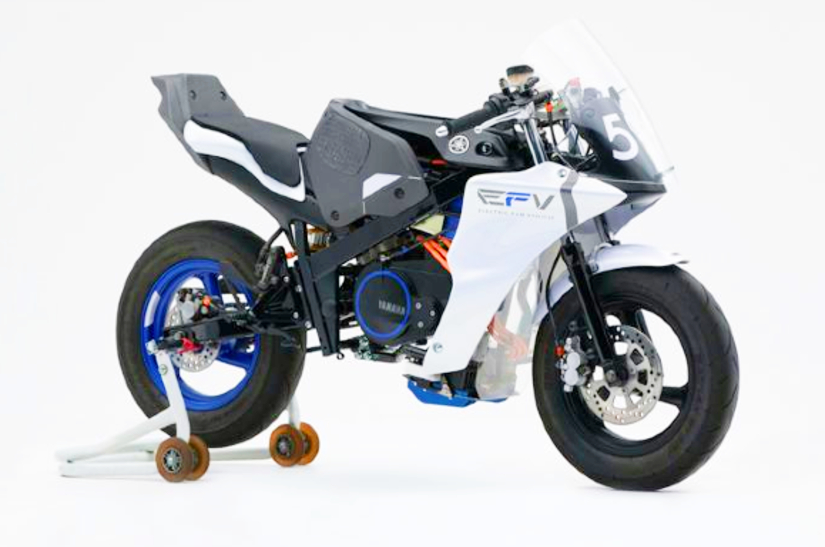 Yamaha E-FV, ELOVE electric two-wheeler concept details.