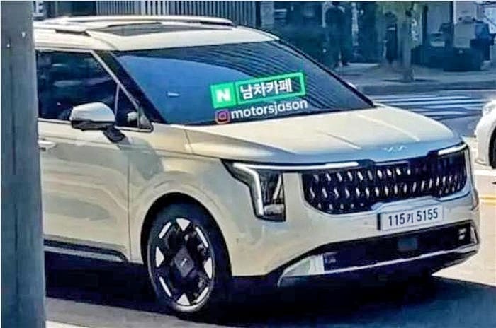 India-bound Kia Carnival facelift