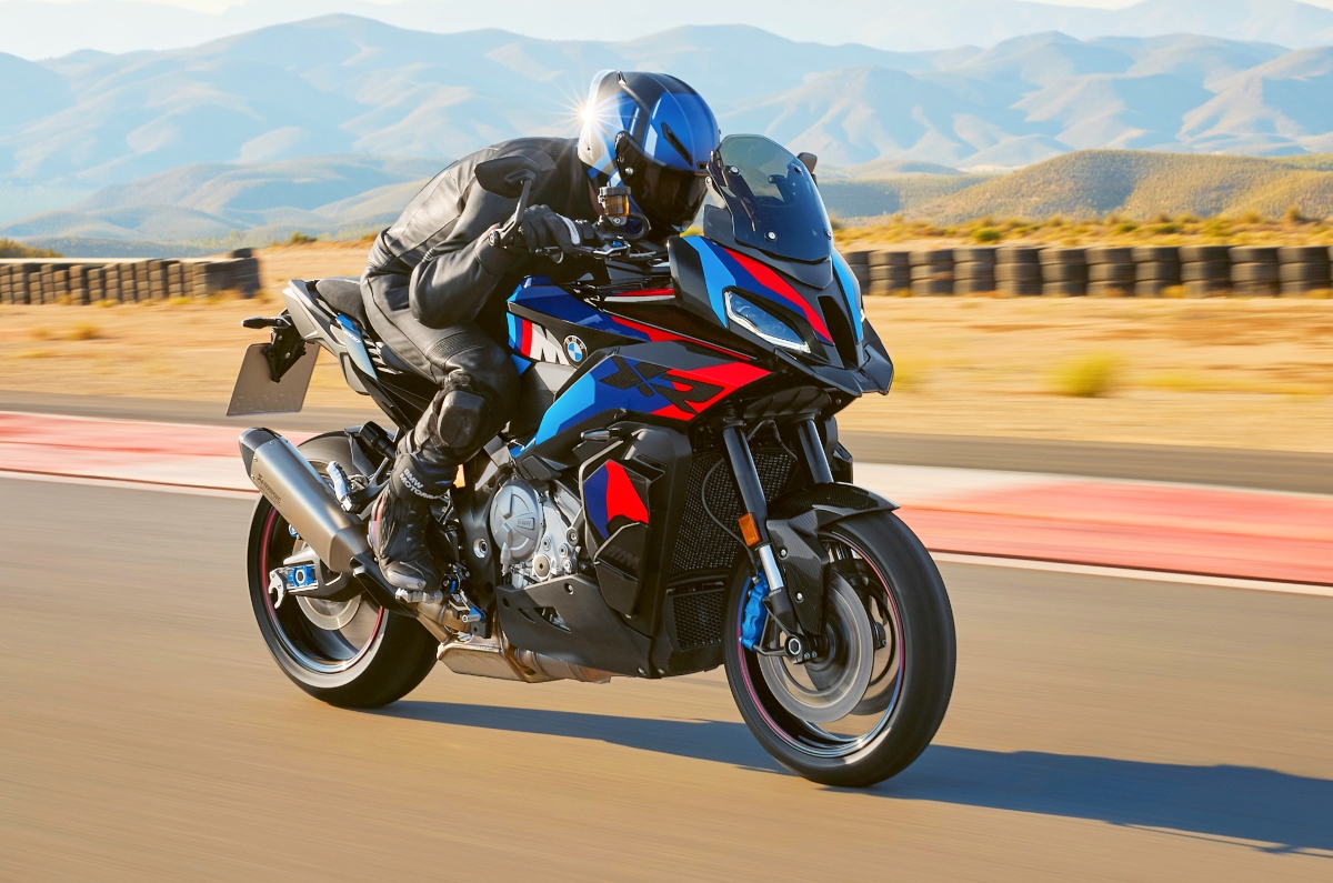 BMW S 1000 XR price, M 1000 XR power, electronics.