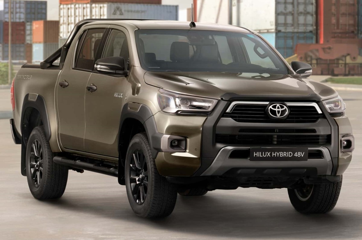 Toyota Hilux Will Gain A Mild-Hybrid Diesel Option In 2024