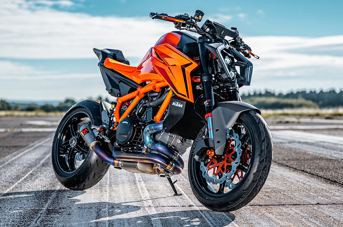 Super Duke 1290 price, engine, design, power.