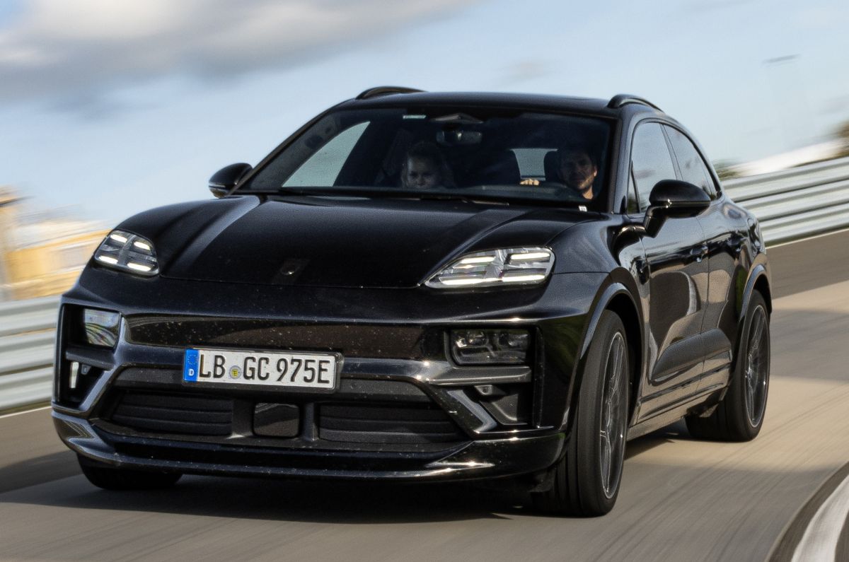 Porsche Macan EV 