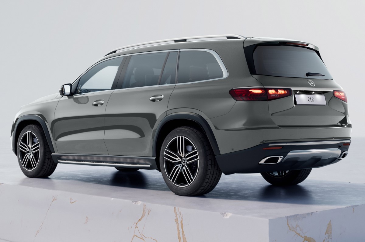 2024 Mercedes GLS rear 2024 Mercedes GLS rear
