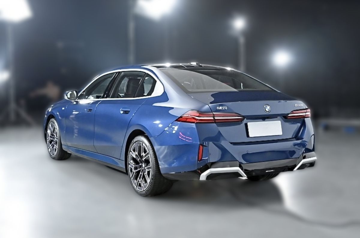 2024 BMW 5 Series LWB 2024 BMW 5 Series LWB