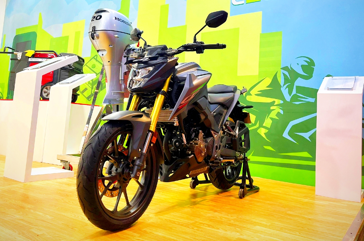 Honda CB300F price, flex fuel model, E85 compatible bike.