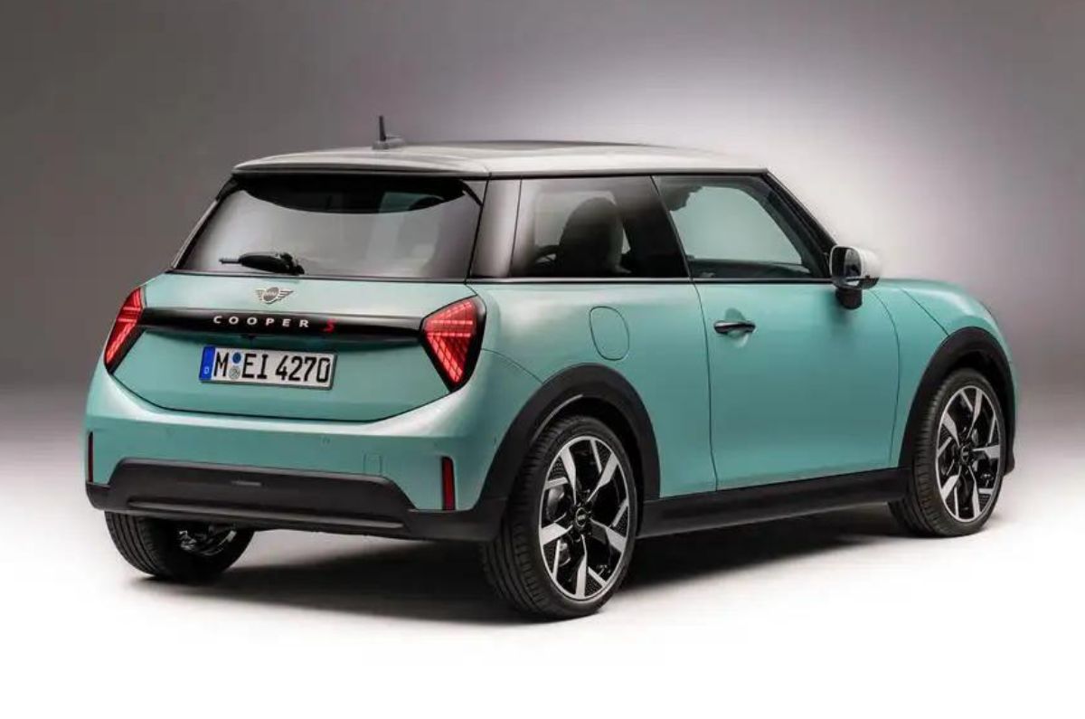 Mini Cooper petrol rear quarter 