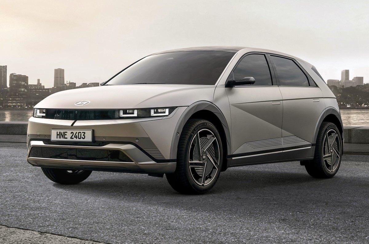 Hyundai Ioniq 5 facelift revealed with larger battery