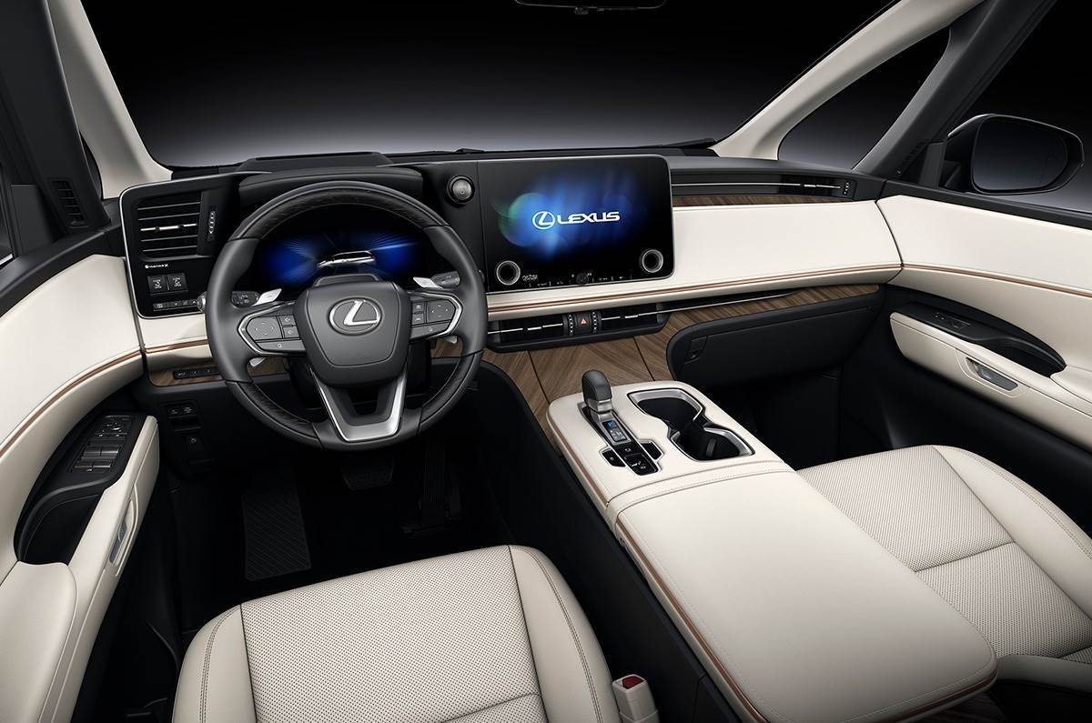 Lexus LM interior 