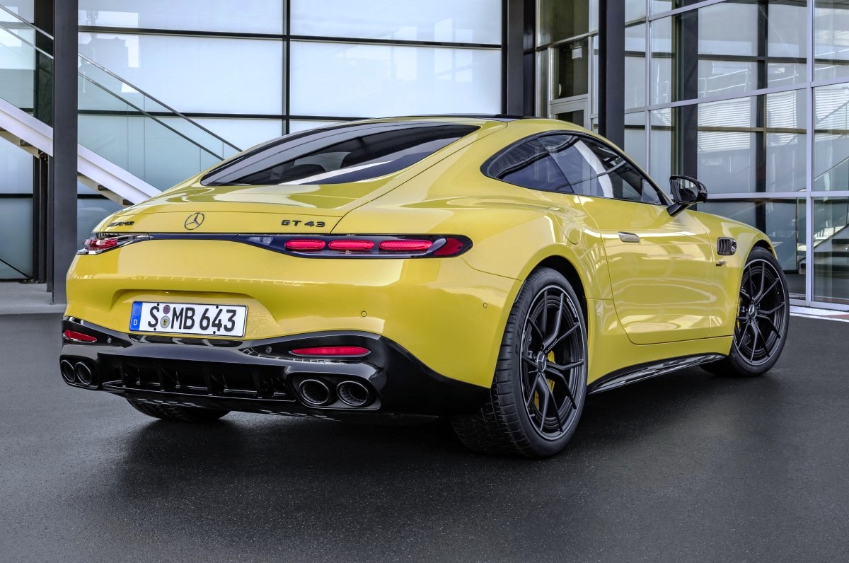 Mercedes-AMG GT 43