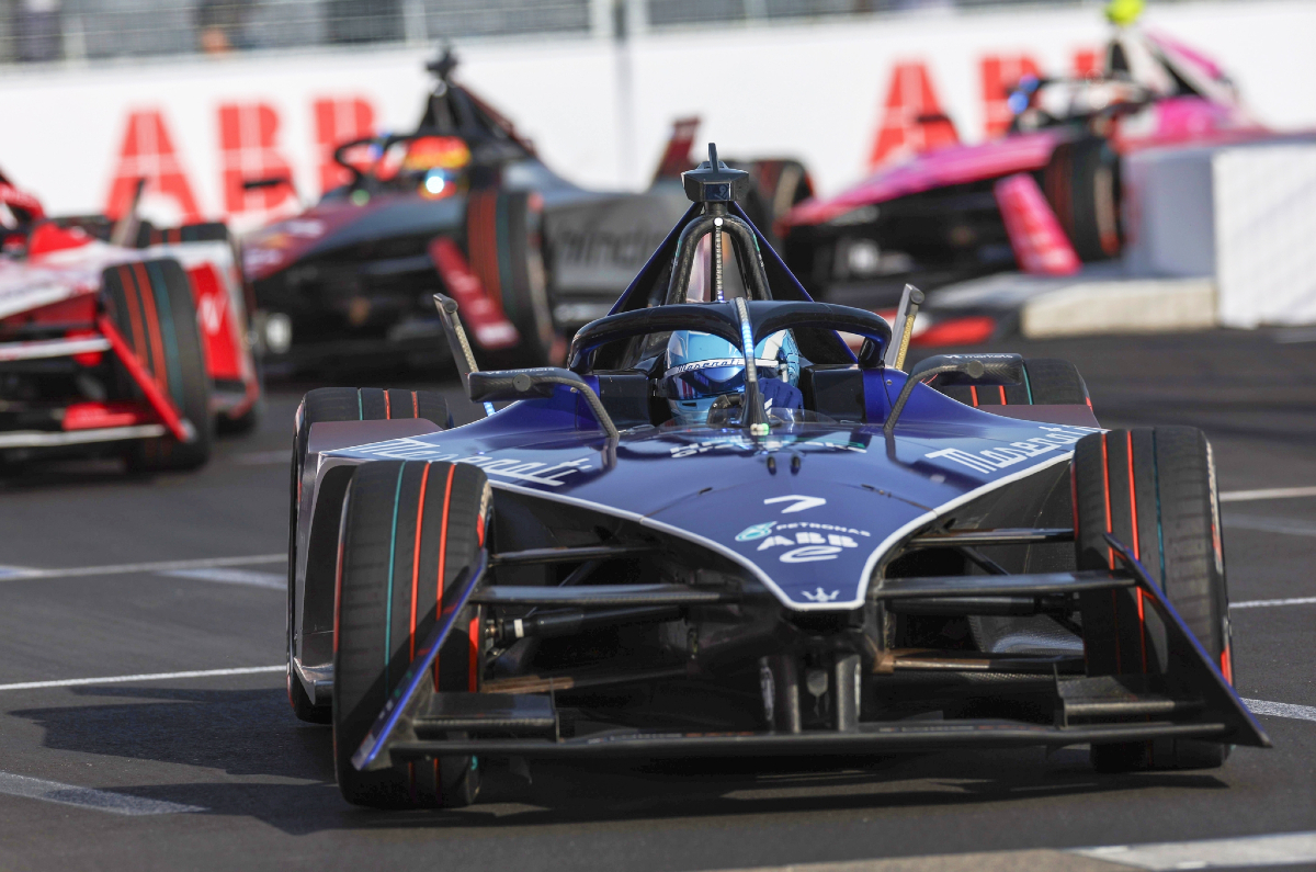 Guenther fended off Rowland to win the Tokyo E-Prix.