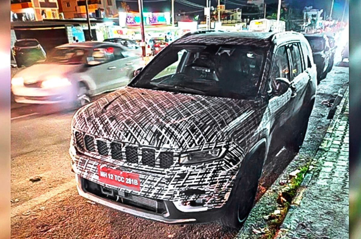 Jeep Meridian facelift spied 