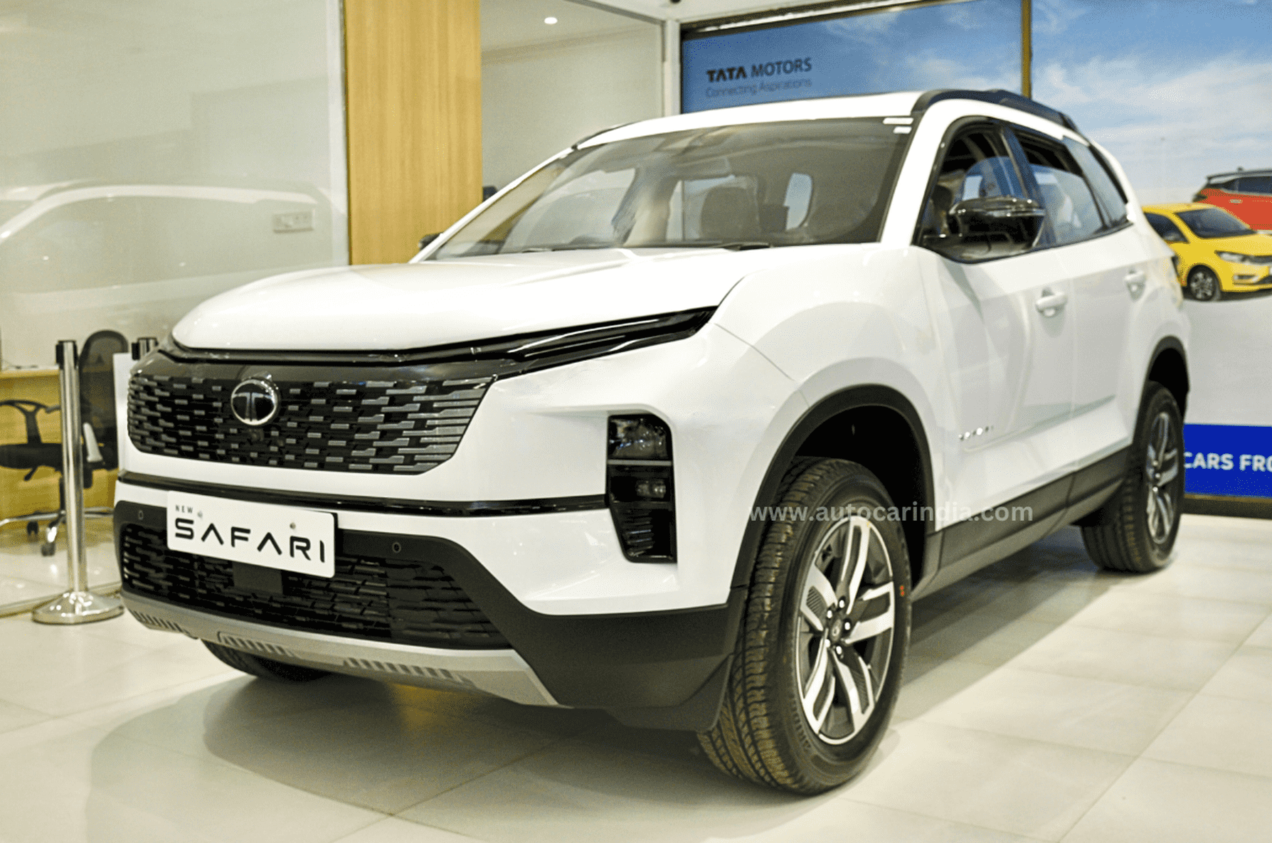 Tata Safari showroom