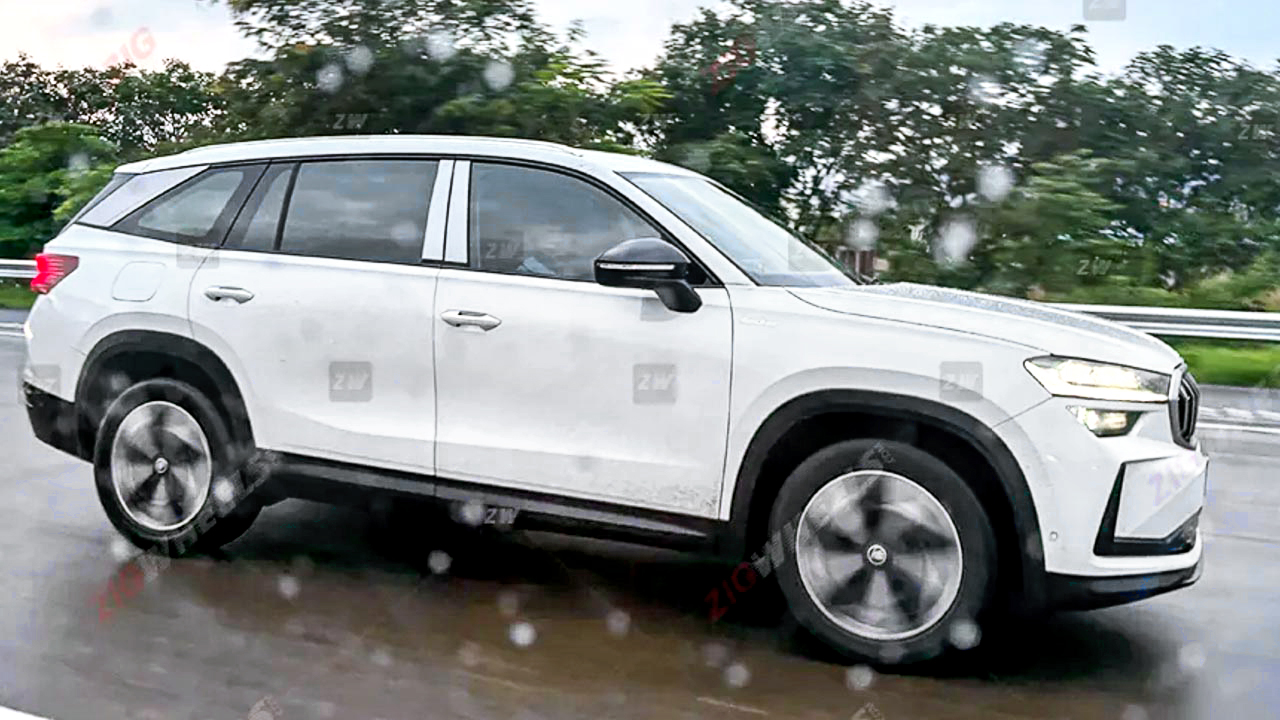 Next-gen Skoda Kodiaq spied on test in India.