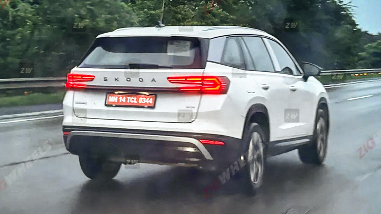 Rear profile of the next-gen Skoda Kodiaq.