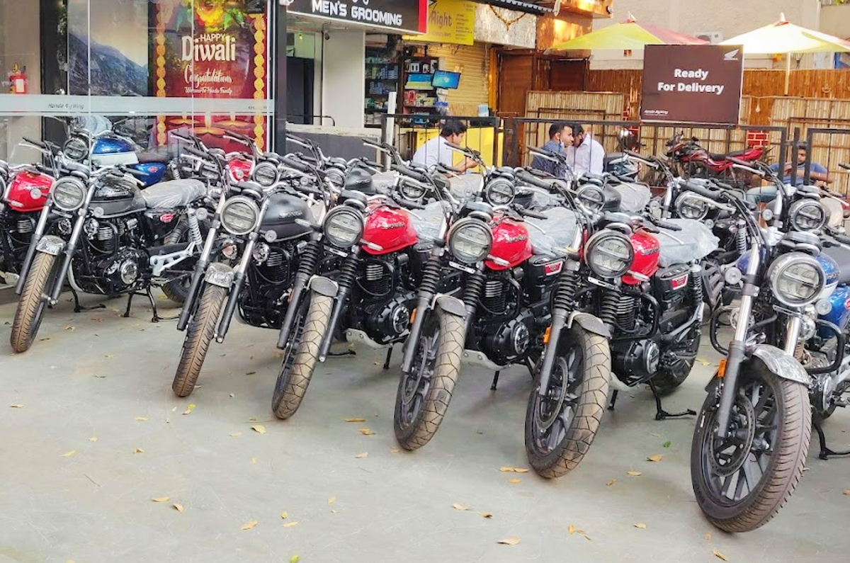 Honda closes gap to Hero in June 2024 bike, scooter sales