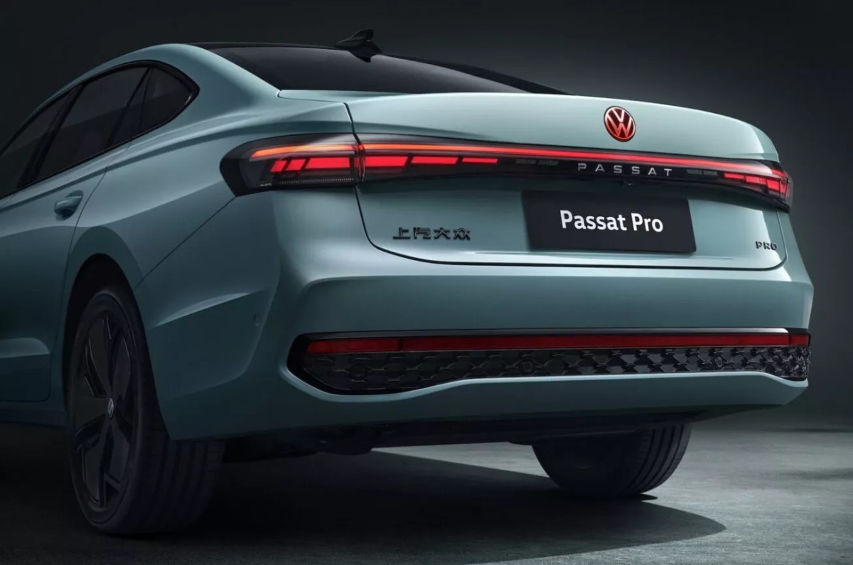 Volkswagen Passat Pro rear