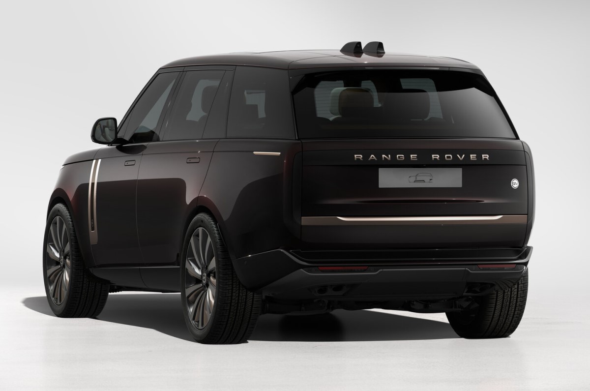 Range Rover SV Ranthambore Edition rear