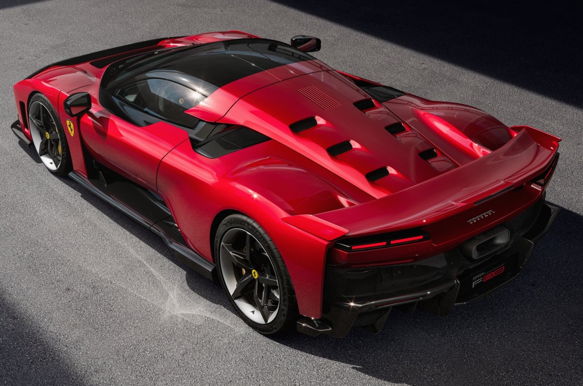 Ferrari F80 revealed, succeeds LaFerrari - Image 2