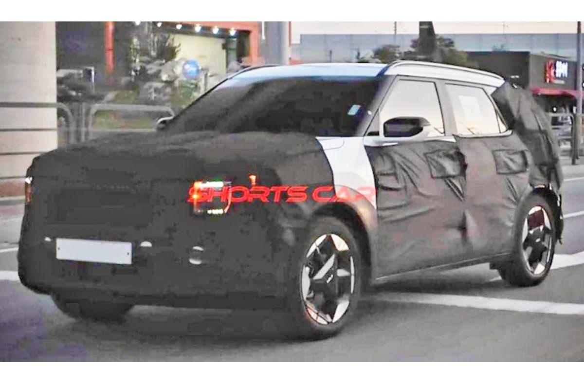 Kia Seltos next-gen spied 
