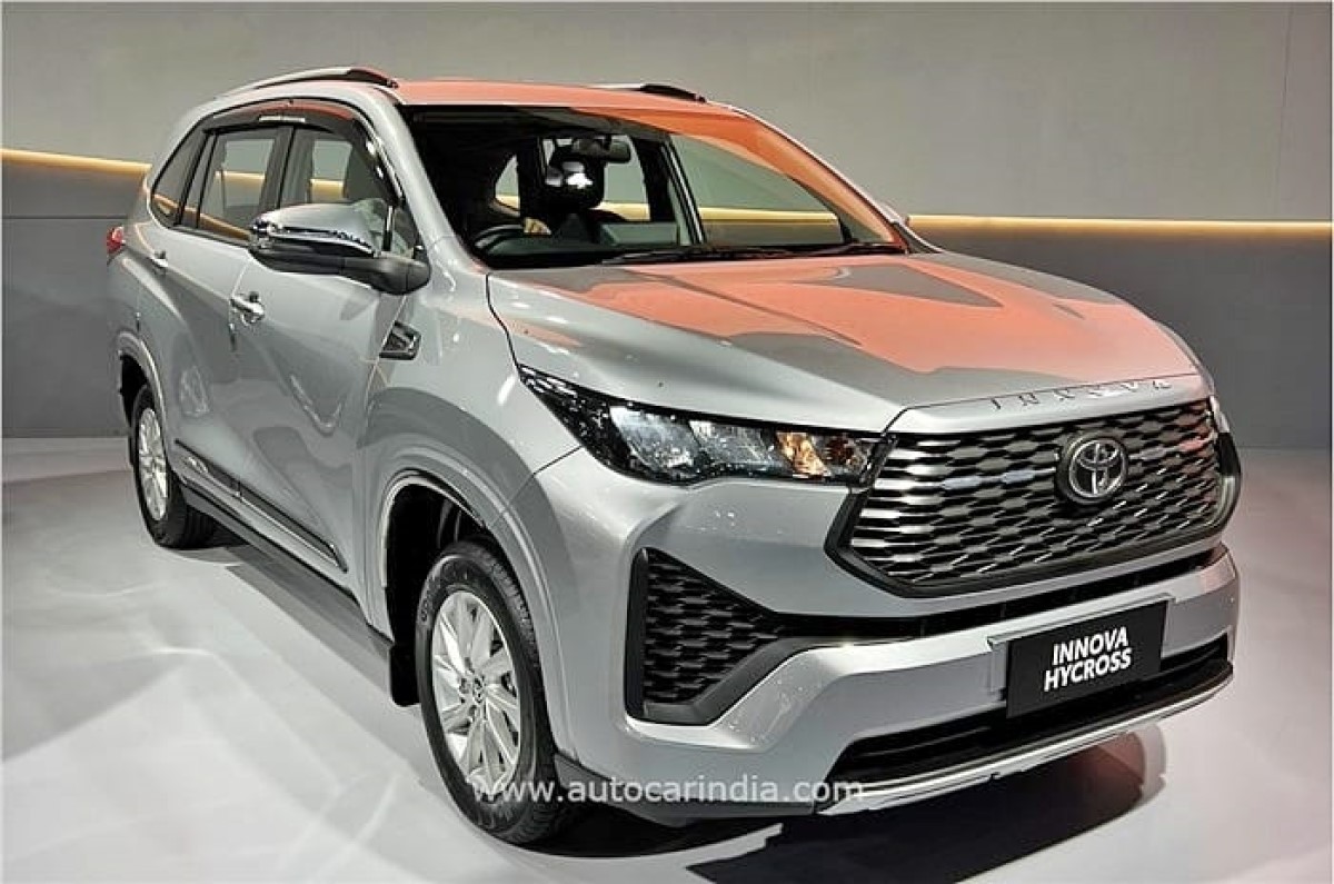 Toyota Innova Hycross November 2024 ready interval particulars