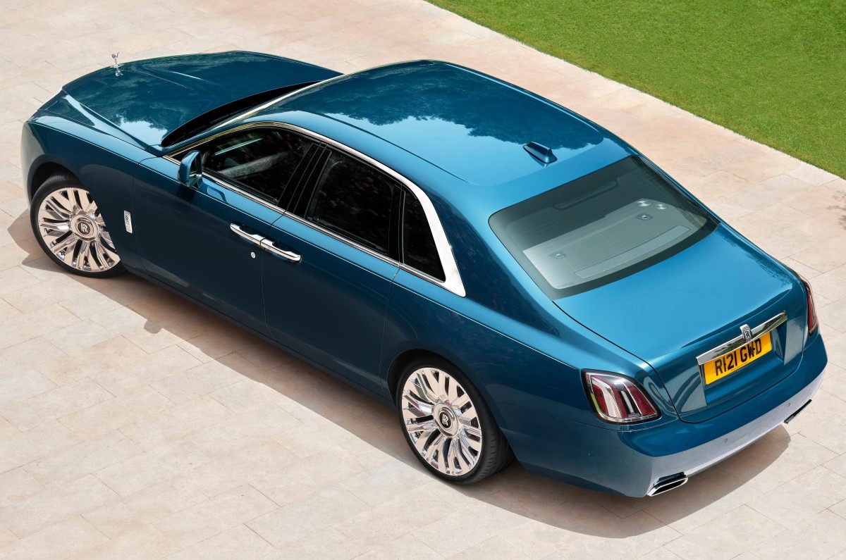 2025 Rolls-Royce Ghost rear top