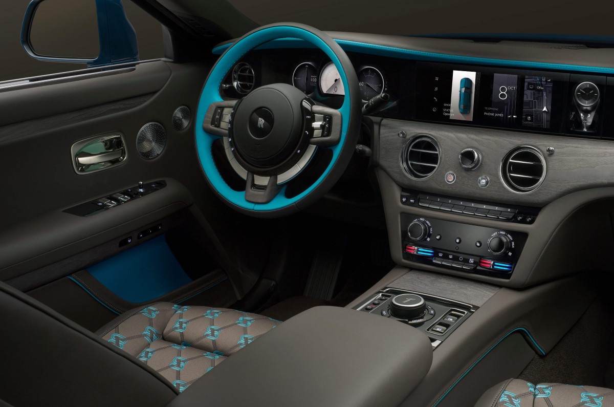 2025 Rolls-Royce Ghost interior