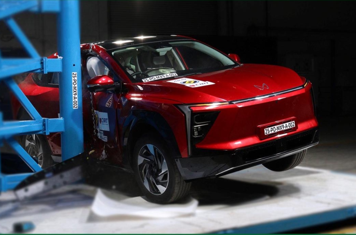 Mahindra XEV 9e BNCAP side pole impact