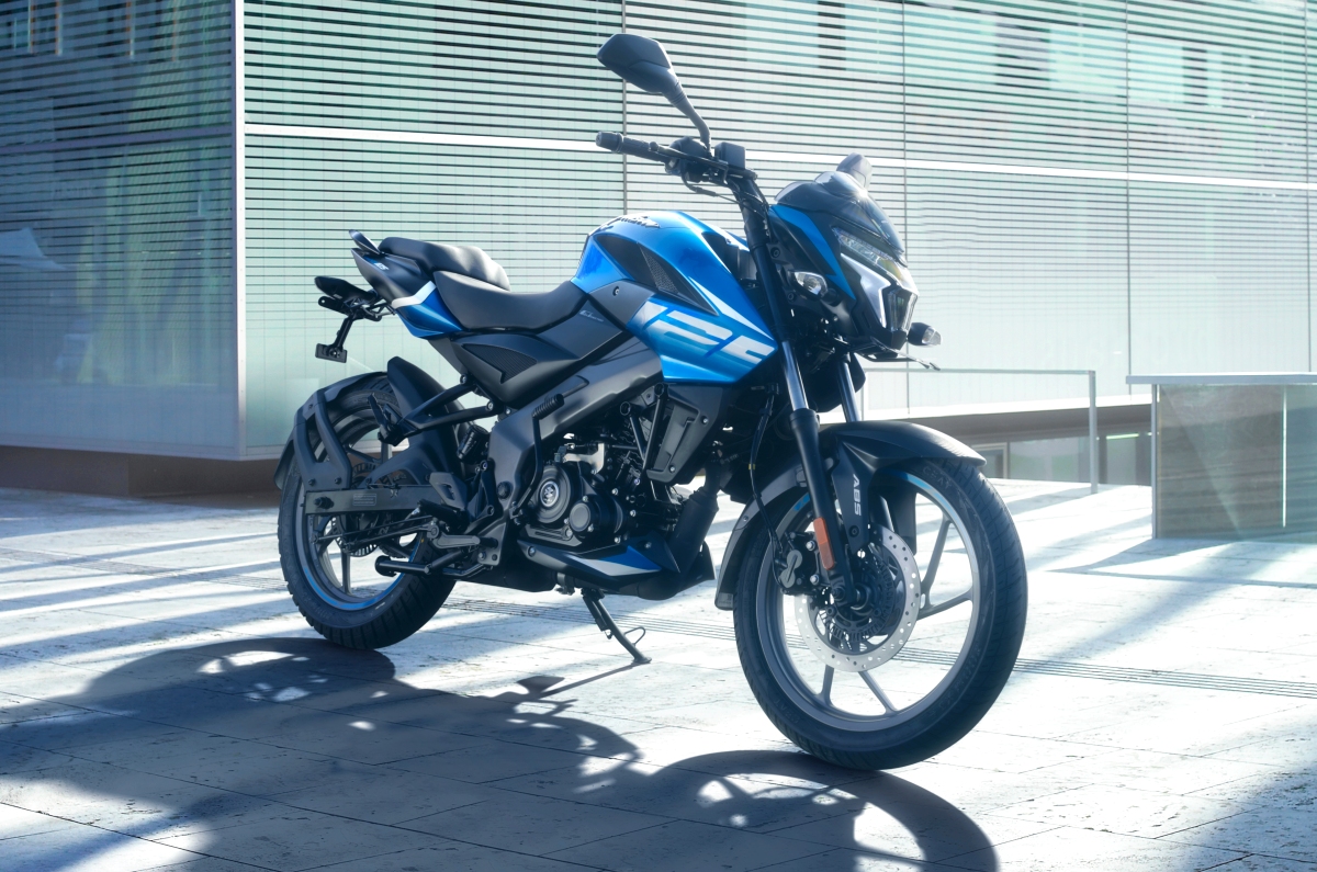 Bajaj Pulsar NS125 single-channel ABS launched at Rs 1.07 lakh