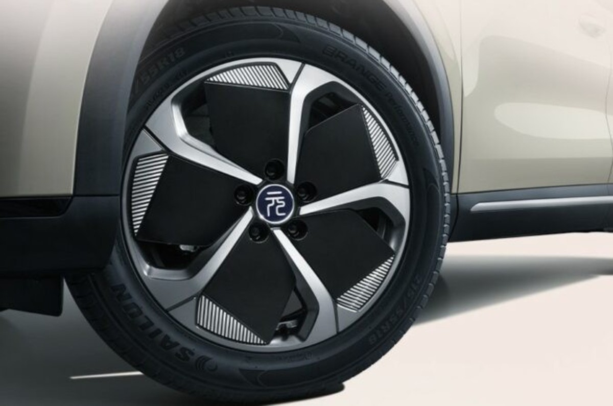 byd atto 3 facelift 2025 alloy wheel
