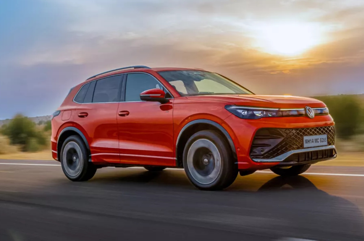 Volkswagen Tiguan R Line front action