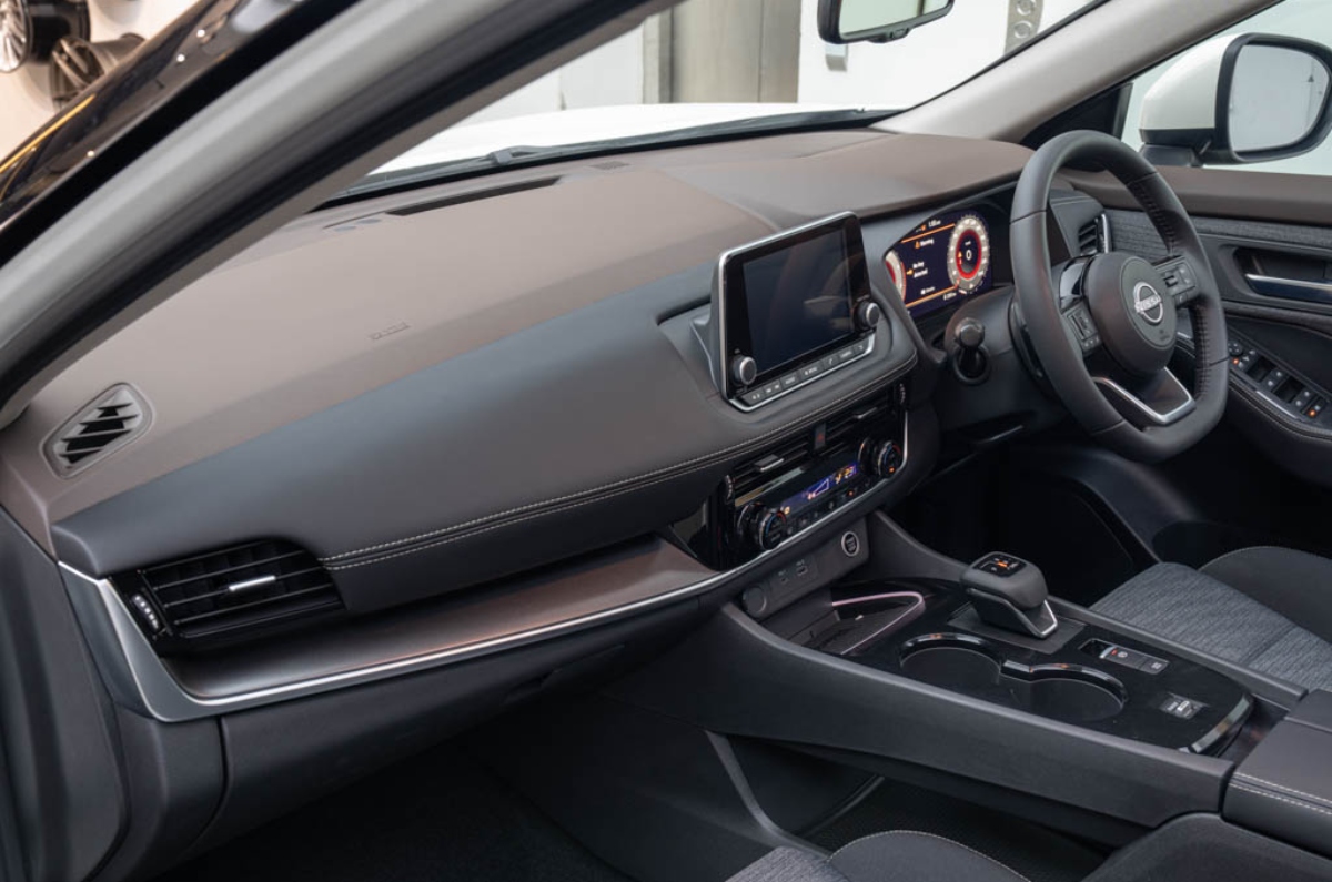 最終価格♪ センチュリオン トレイルバンガー アルティメイト1 Nissan X Trail price is Rs 29.50 lakh at Big Boy Toyz