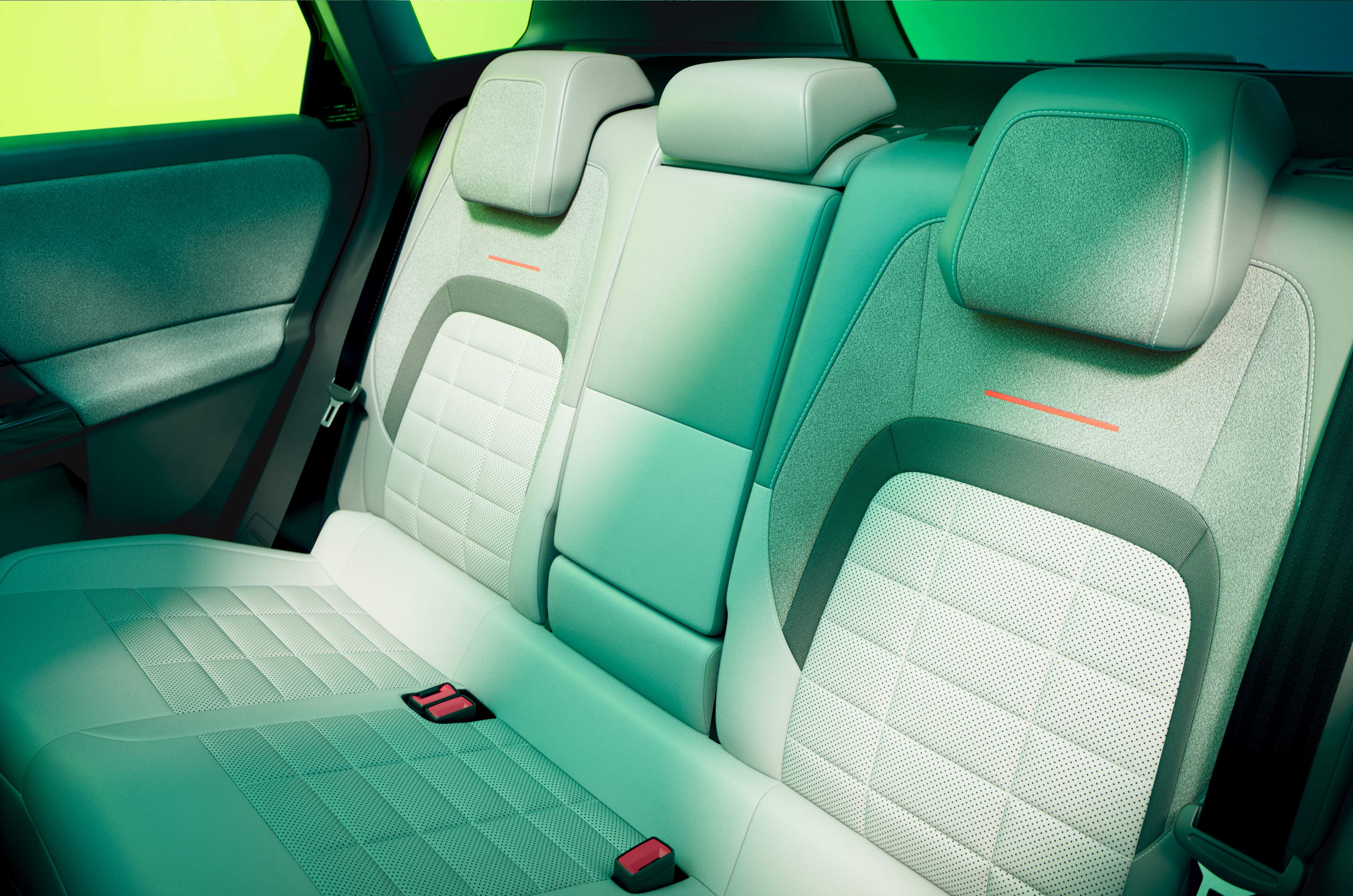 Citroen C5 Aircross back seats 