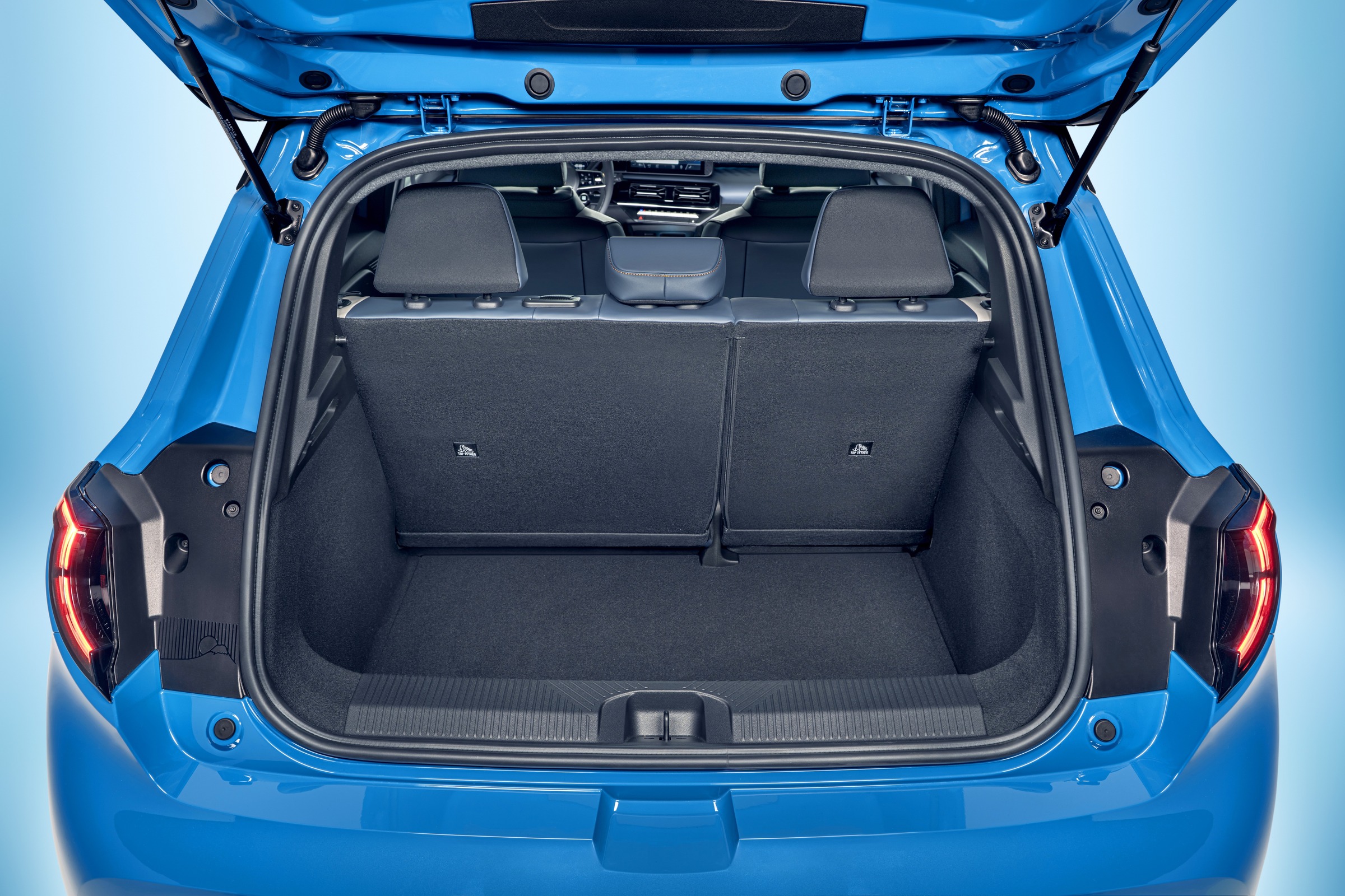 2025 nissan micra ev boot space