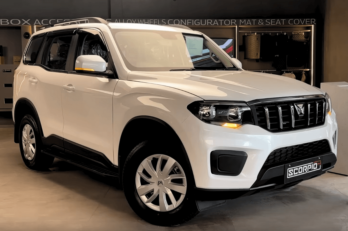 Mahindra Scorpio N white color in showroom 