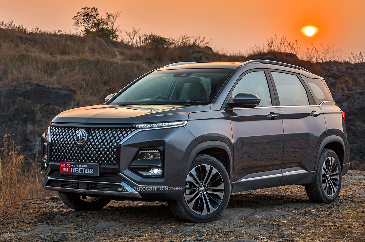 MG Hector front left three fourth static