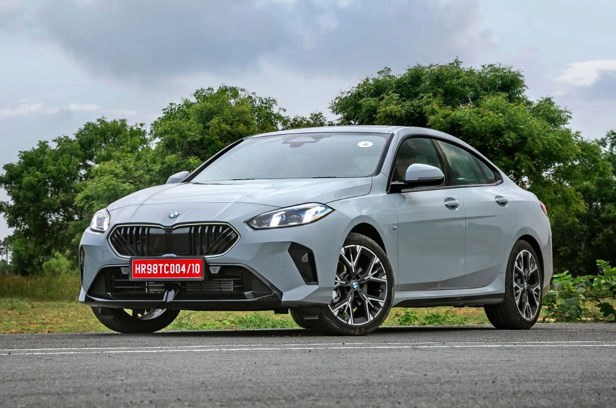 2025 BMW 2 Series Gran Coupe front left static