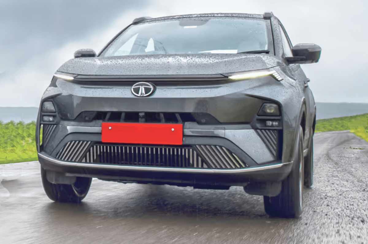Tata Nexon EV with red number plate