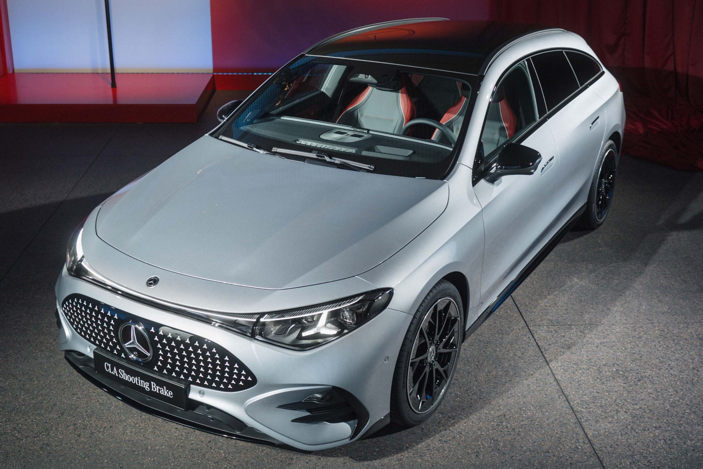 2025 mercedes benz cla shooting brake in studio