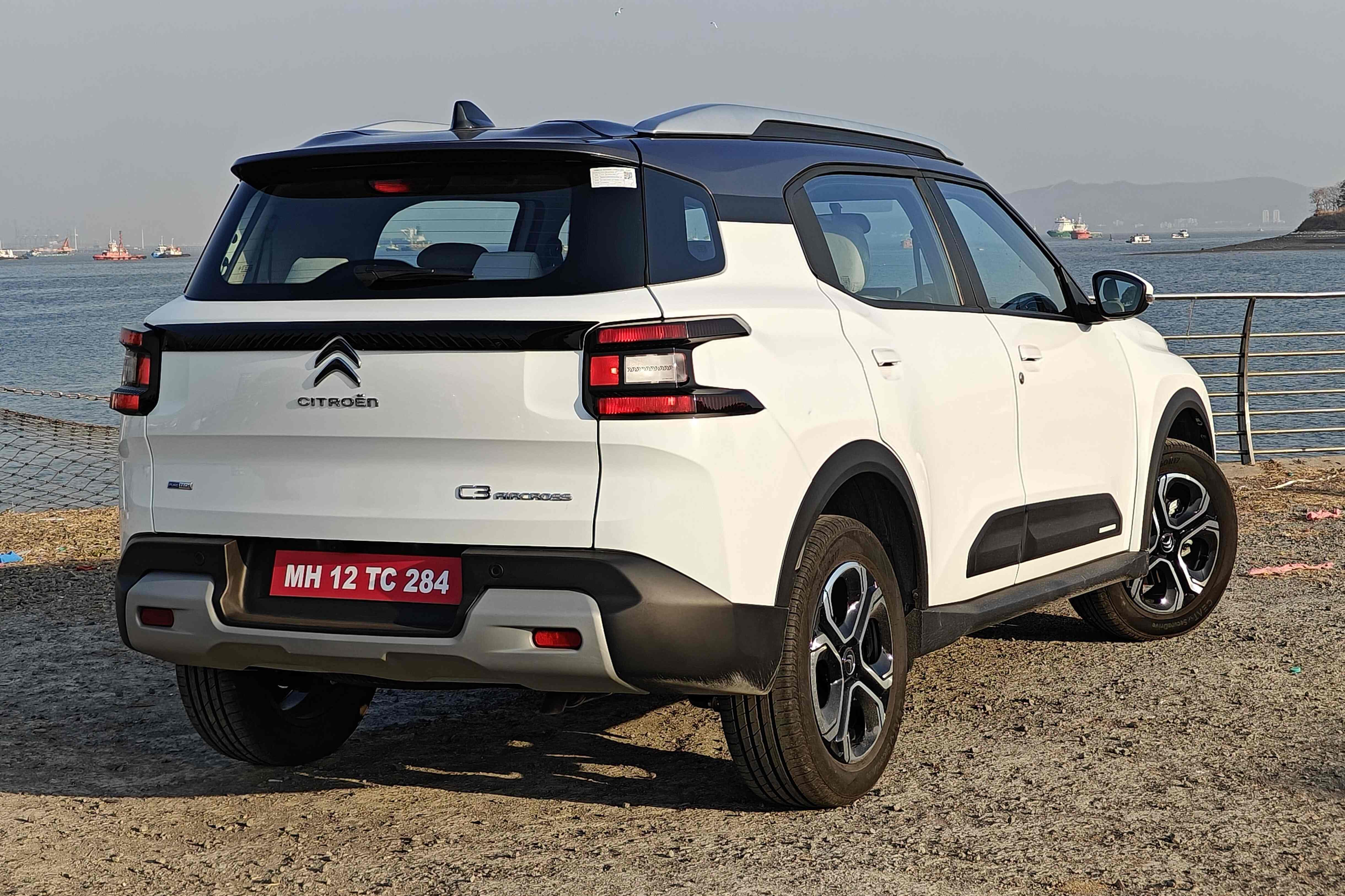 citroen aircross pros and cons reasons to buy explained citroen aircross in field