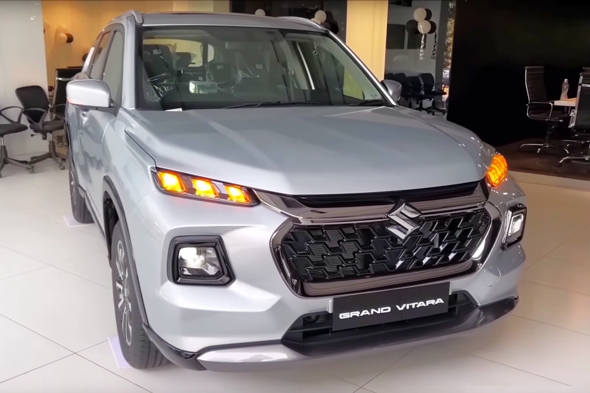 Maruti Grand Vitara hybrid discounts go up to Rs 1.80 lakh in October