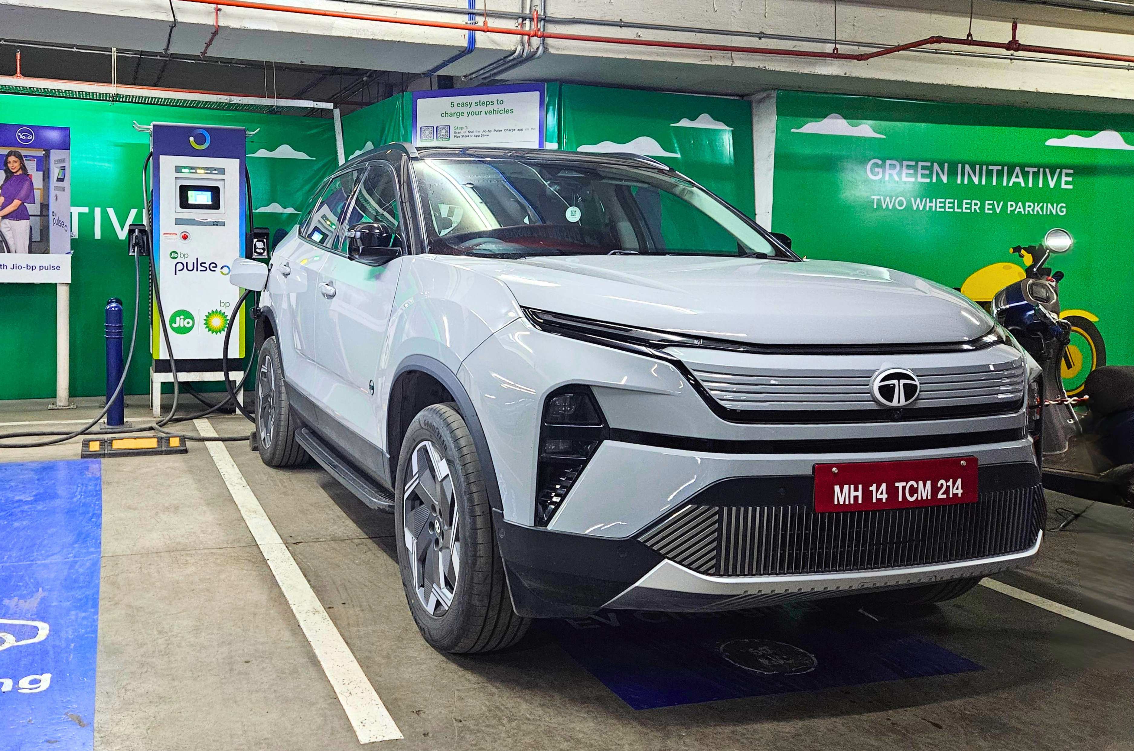 Tata Harrier EV in white colour