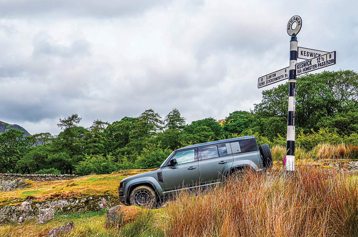 2025 land rover defender octa road trip uk 2025 land rover defender octa in field