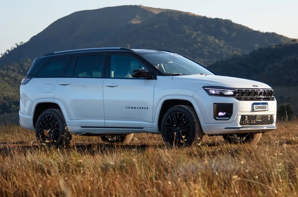 Jeep Meridian facelift revealed for Brazil called 2026 Commander SUV - Introduction | Autocar India