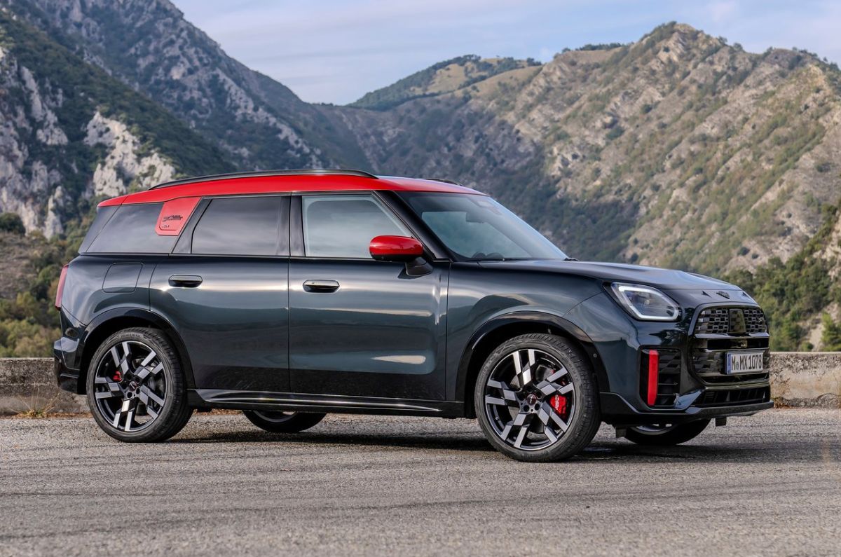 Mini Countryman JCW teased ahead of October 14 launch