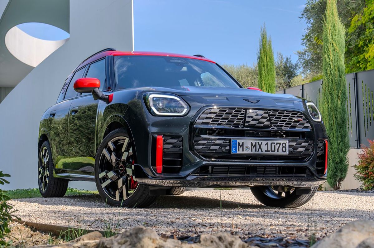 Mini Countryman JCW 5 things to know Mini Countryman JCW 5 things to know