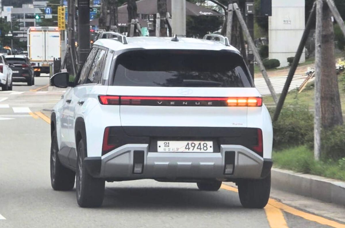 New Hyundai Venue rear 