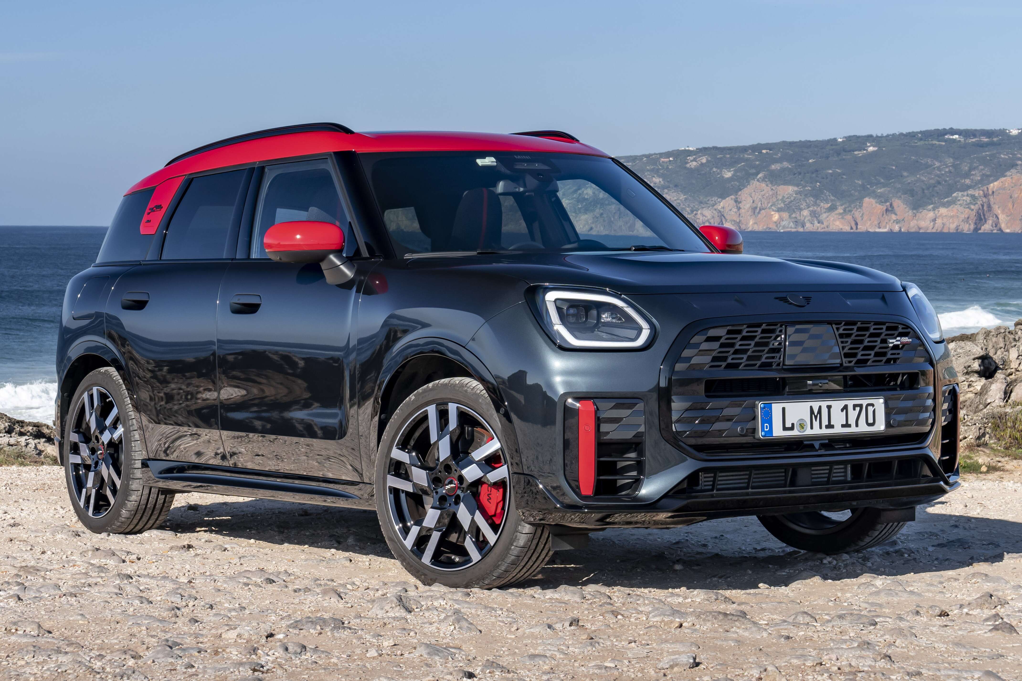 mini countryman jcw on beach