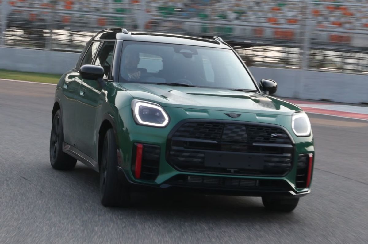 Mini Countryman JCW: 3 reasons to buy and 3 reasons to skip it Mini Countryman JCW: 3 reasons to buy and 3 reasons to skip it