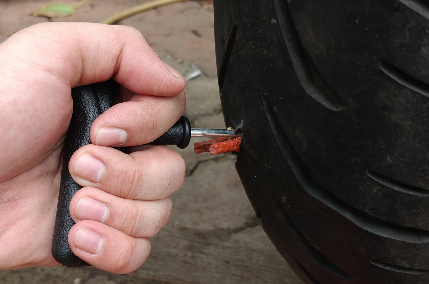 How to correctly fix a puncture on a car, motorcycle or scooter